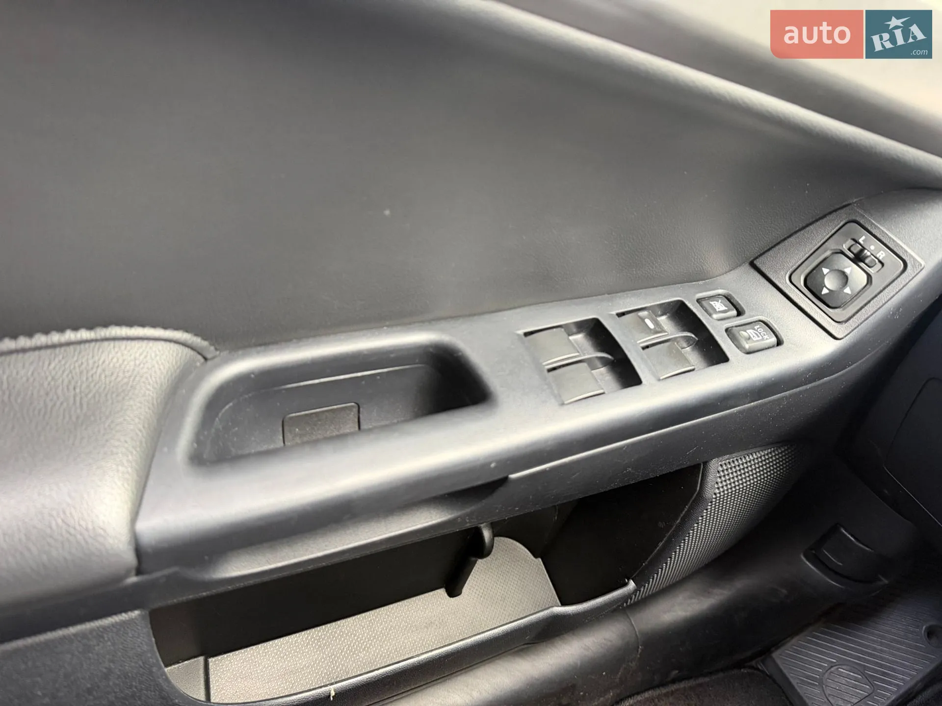 2015 Mitsubishi Lancer - мініатюра 27