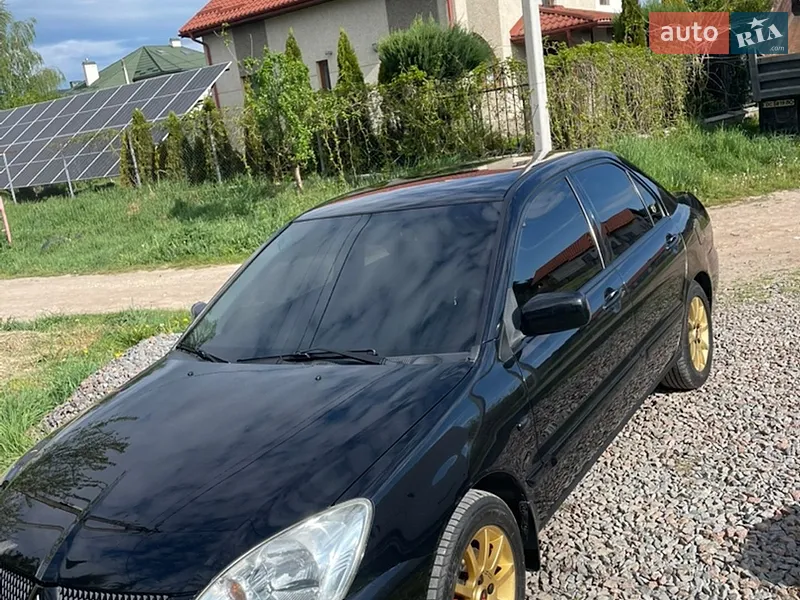 Mitsubishi Lancer