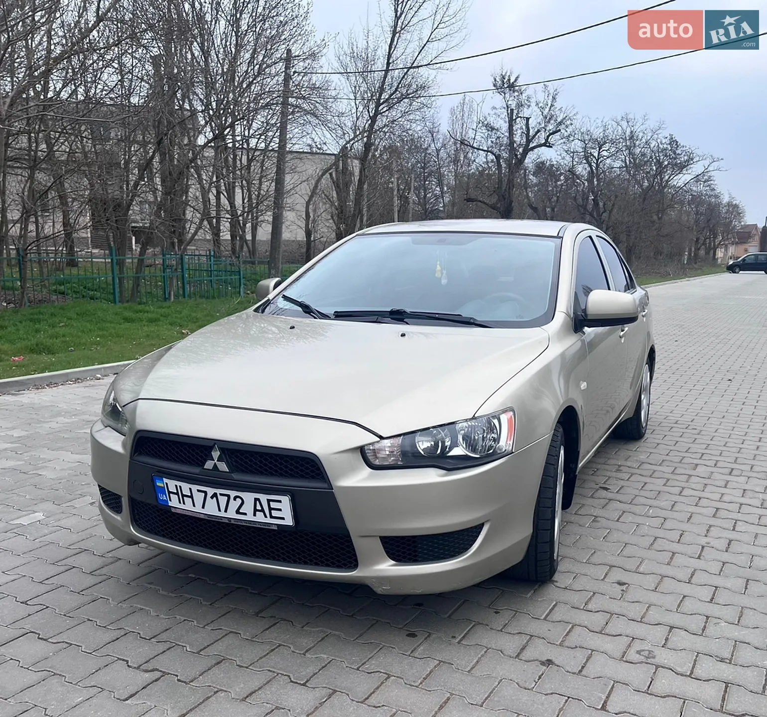 2010 Mitsubishi Lancer - мініатюра 2
