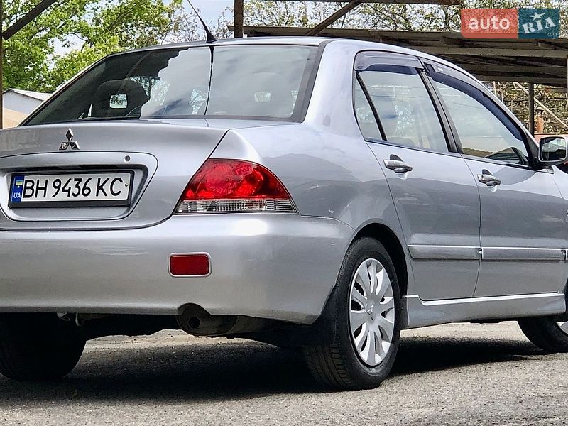 Седан Mitsubishi Lancer 2005 в Одессе