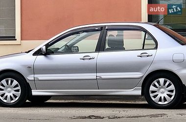 Седан Mitsubishi Lancer 2005 в Одессе