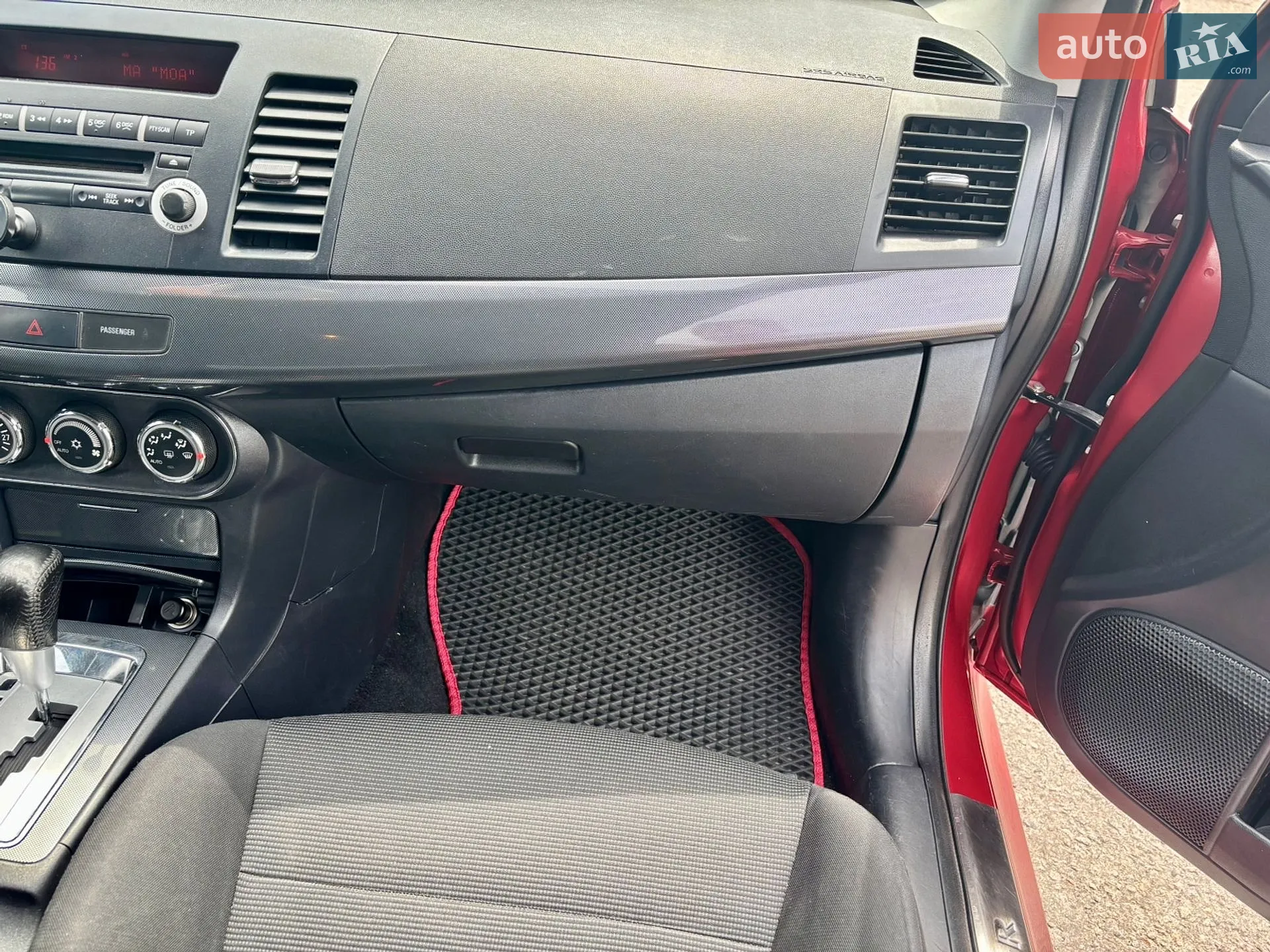 2011 Mitsubishi Lancer - мініатюра 40