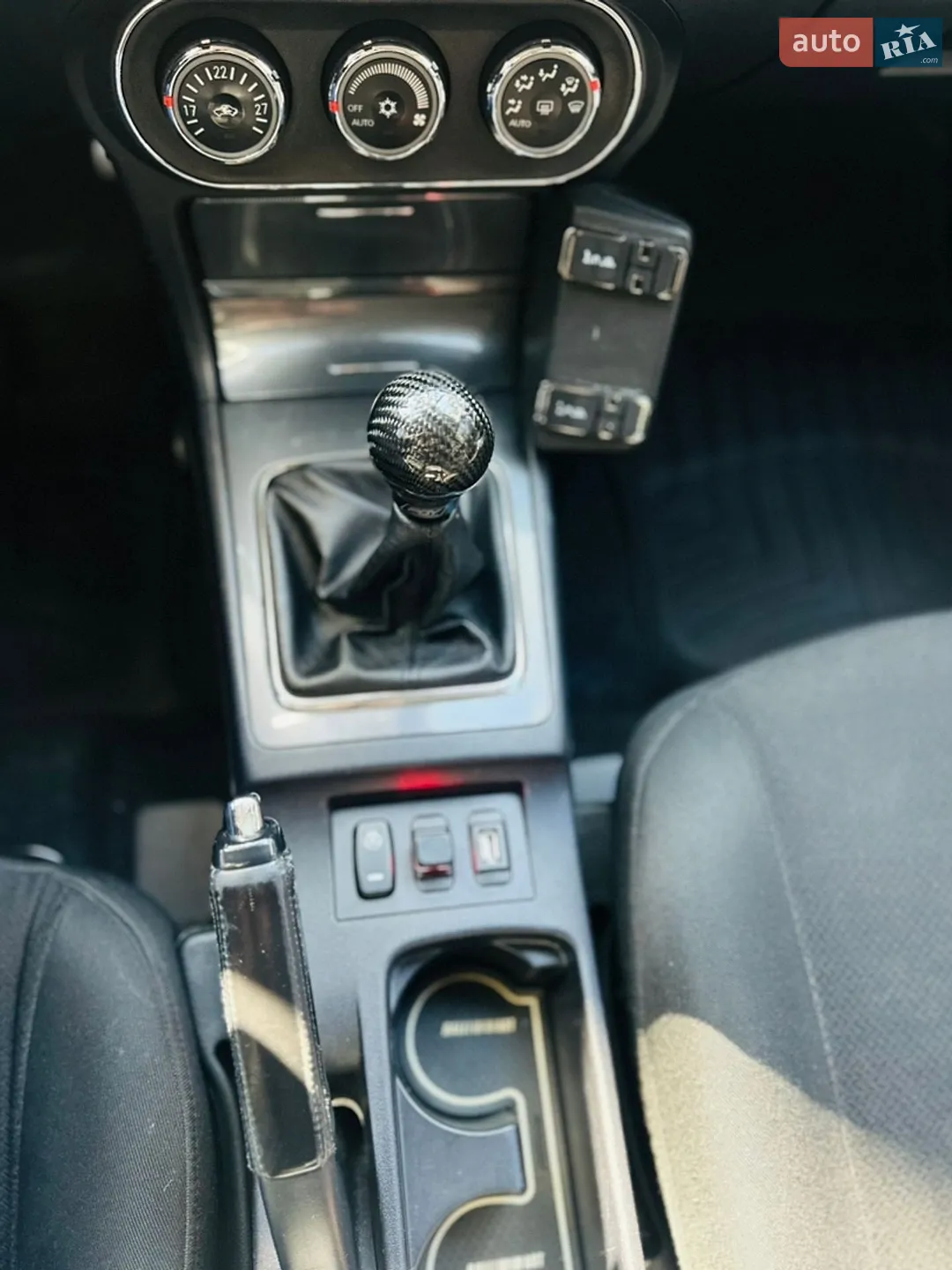 2011 Mitsubishi Lancer - мініатюра 26