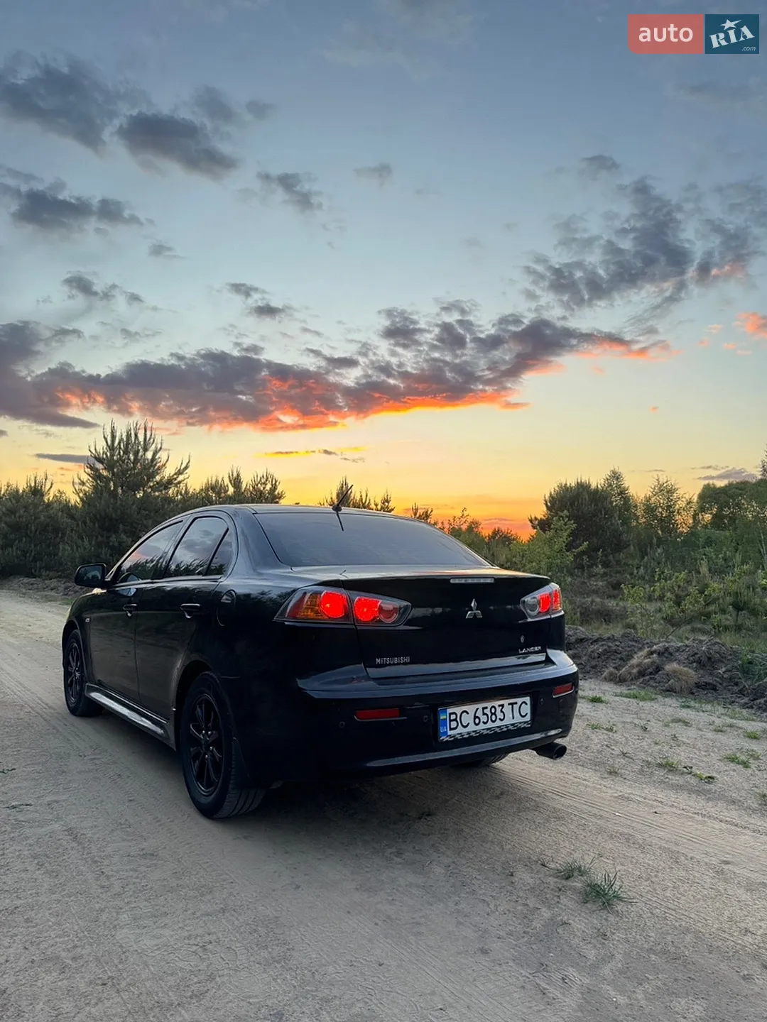 2011 Mitsubishi Lancer - мініатюра 21