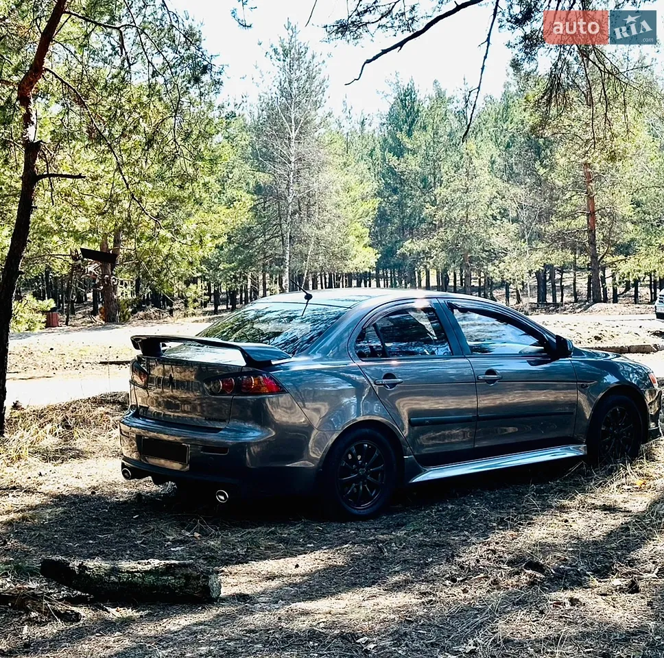 2011 Mitsubishi Lancer - мініатюра 13