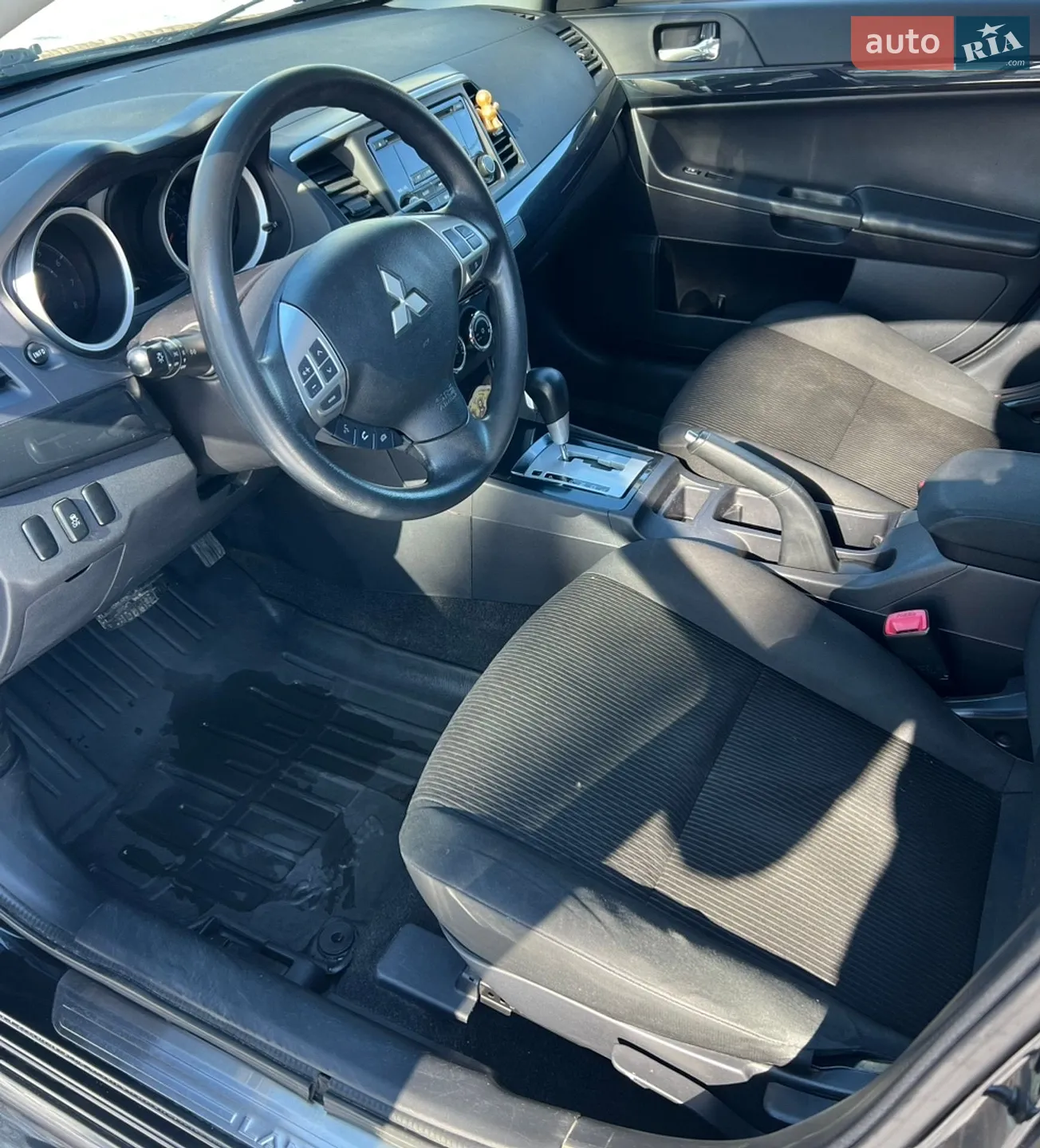 2016 Mitsubishi Lancer - мініатюра 12