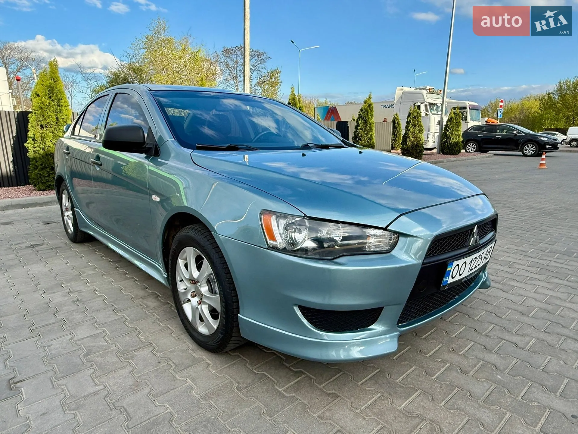 2010 Mitsubishi Lancer - мініатюра 22