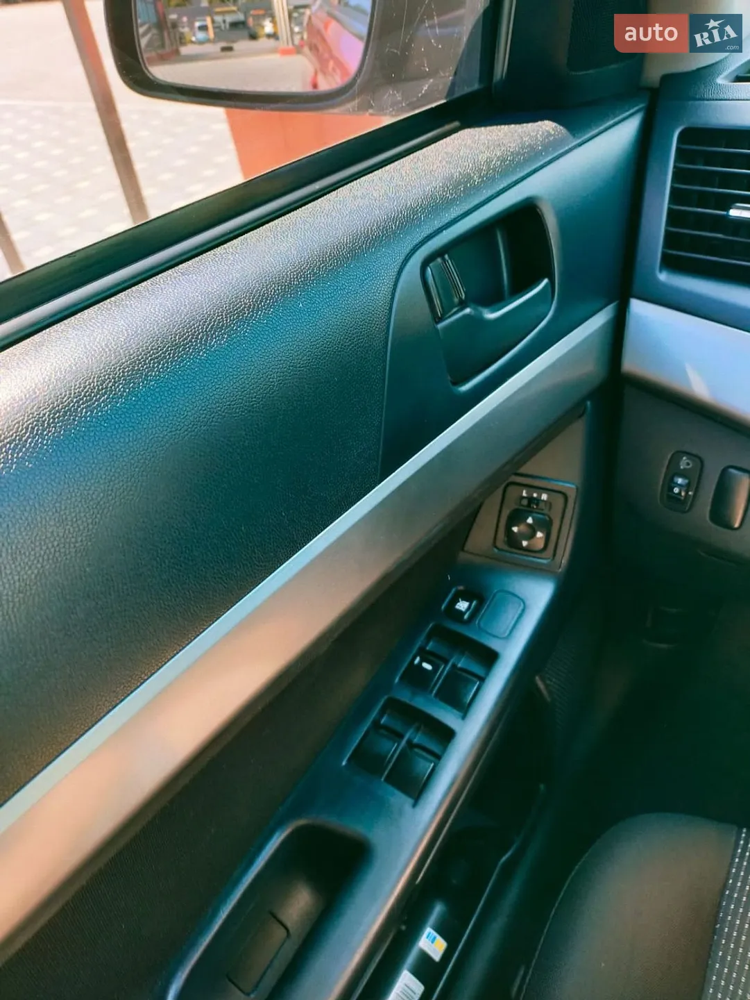 2011 Mitsubishi Lancer - мініатюра 14