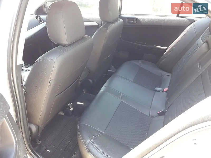 Mitsubishi Lancer 2007 VIN JMBSTCY4A8U003568 фото оголошення 16 з 58