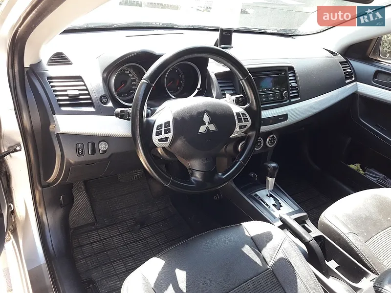 Mitsubishi Lancer 2007 VIN JMBSTCY4A8U003568 фото оголошення 10 з 58