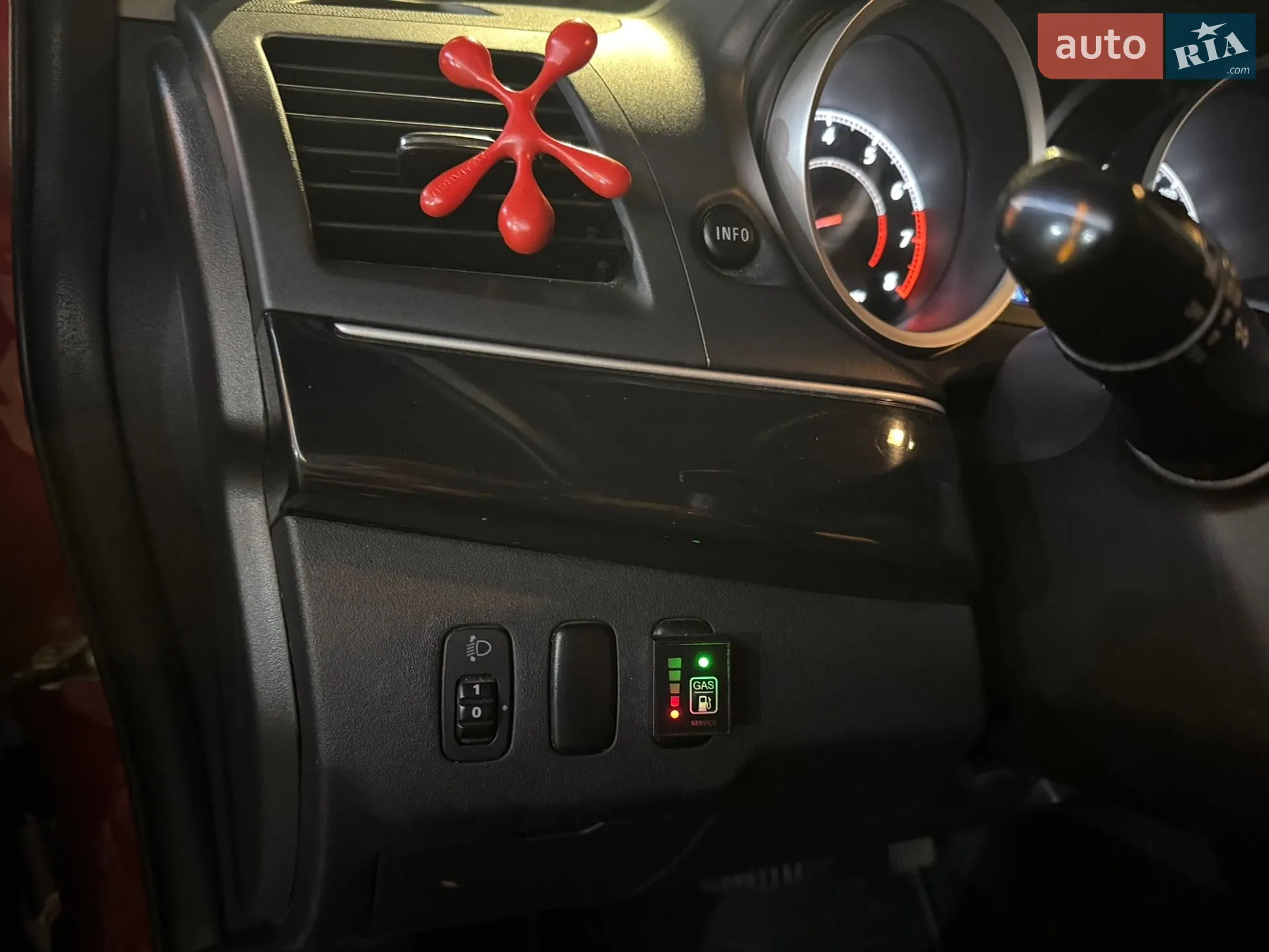2012 Mitsubishi Lancer - мініатюра 7