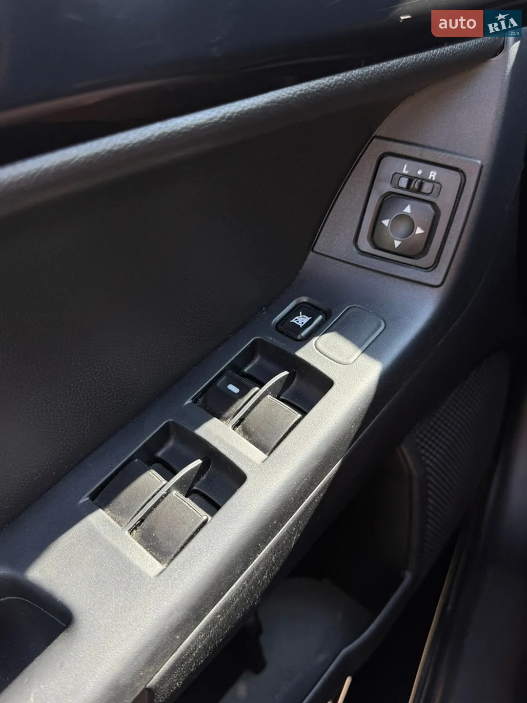 2015 Mitsubishi Lancer - мініатюра 14