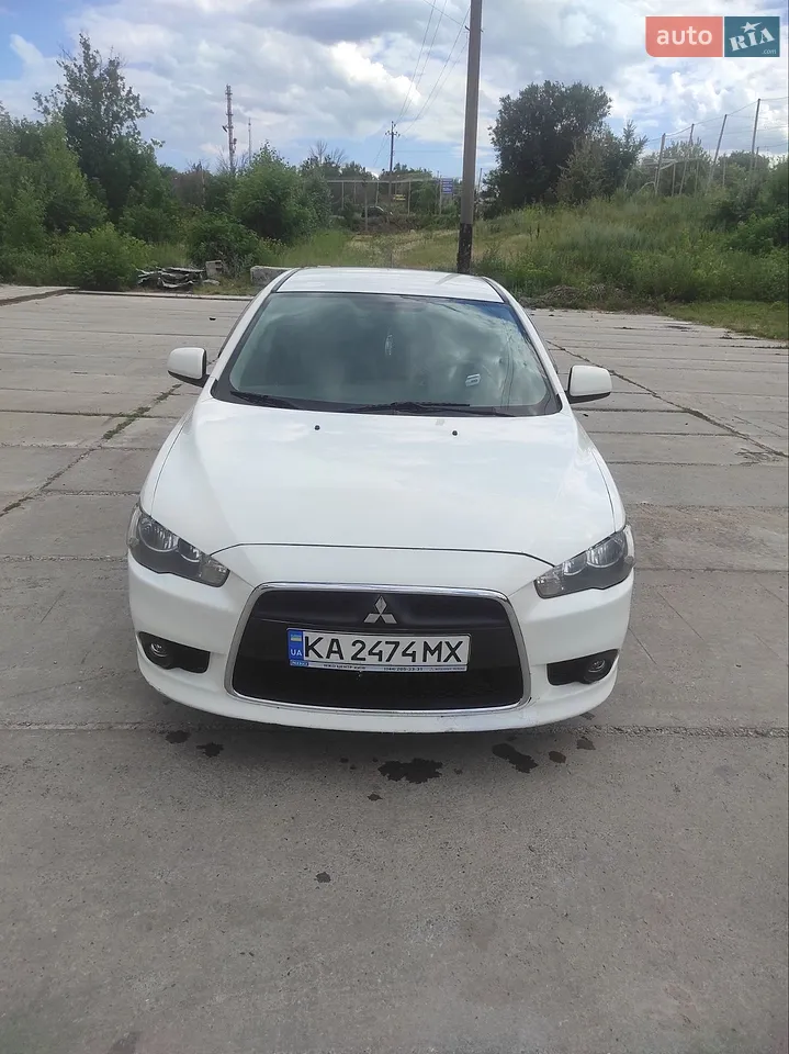 2013 Mitsubishi Lancer - мініатюра 11