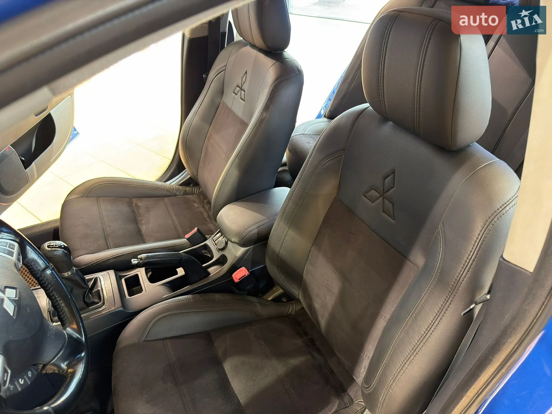 2011 Mitsubishi Lancer - мініатюра 20