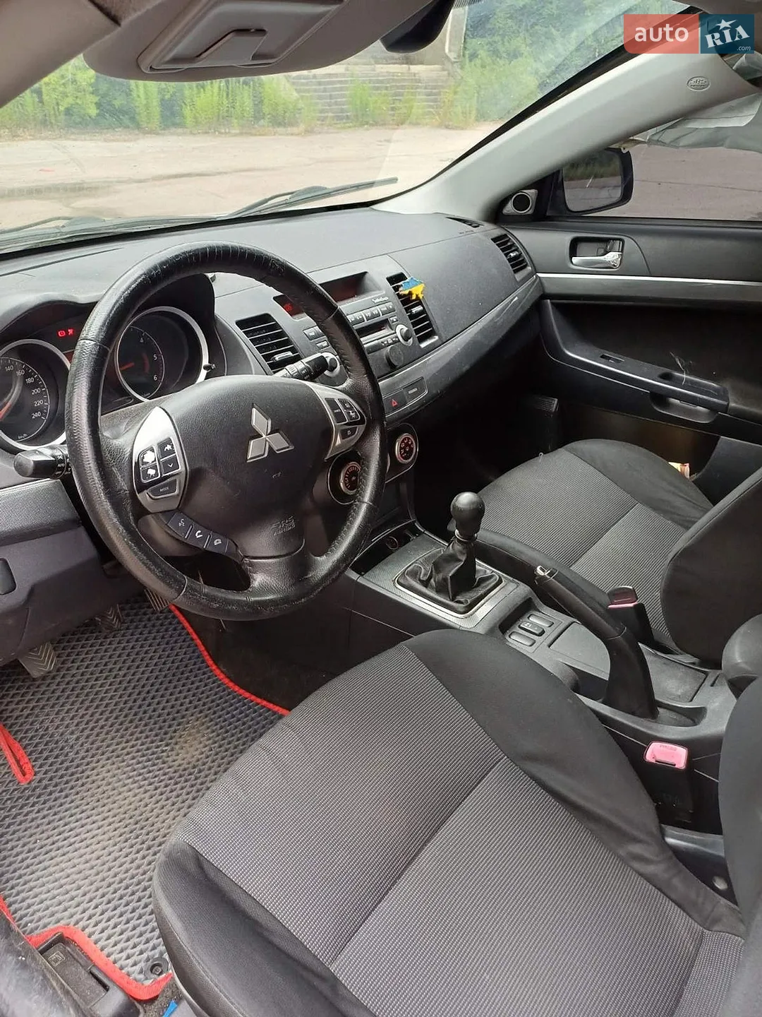 2010 Mitsubishi Lancer - мініатюра 2