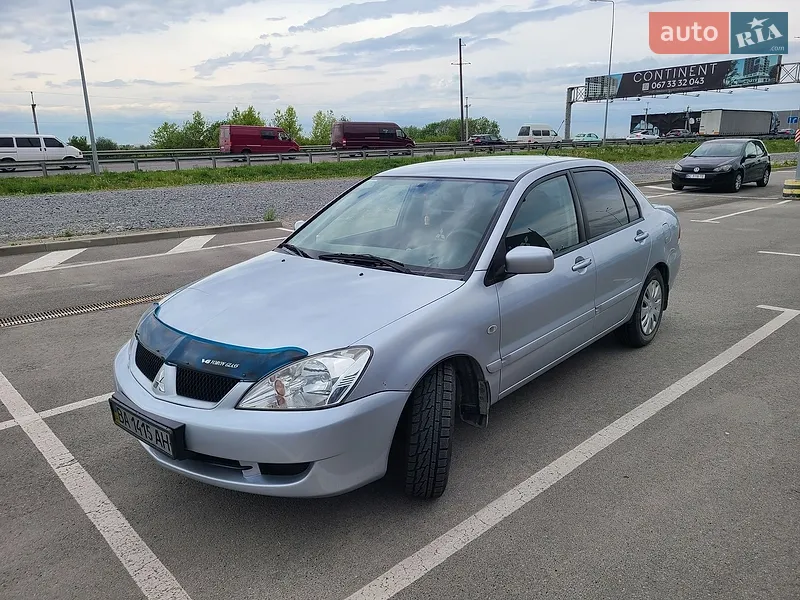 Mitsubishi Lancer