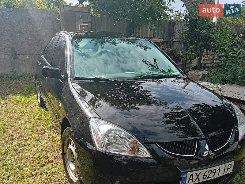Седан Mitsubishi Lancer 2004 в Харькове