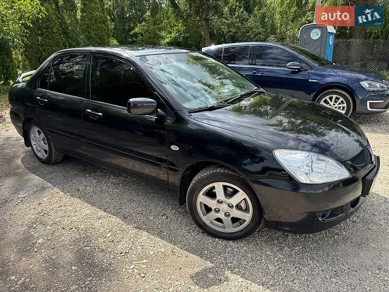 Mitsubishi Lancer