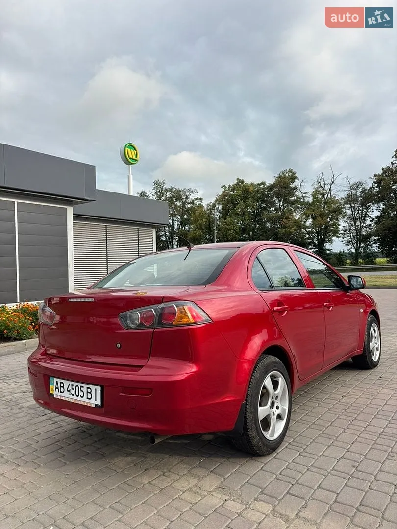 2011 Mitsubishi Lancer - мініатюра 4