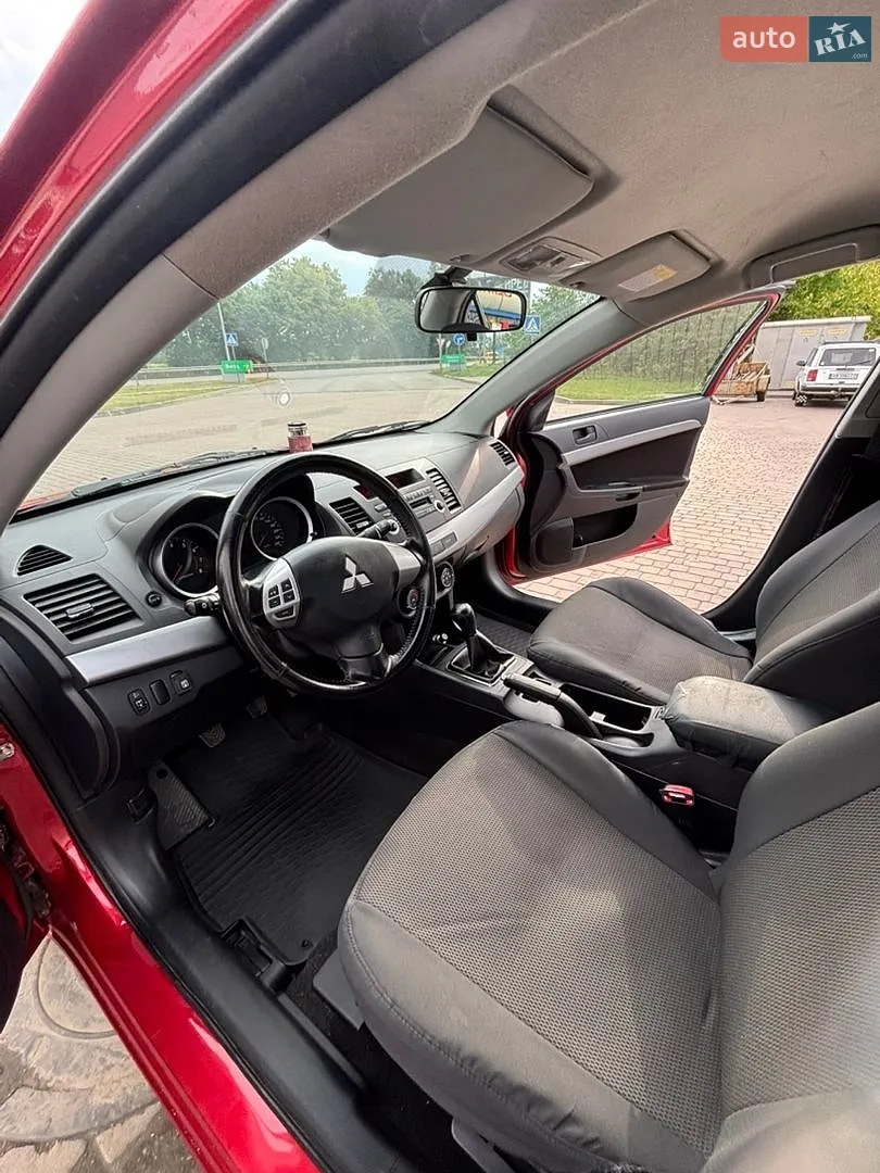 2011 Mitsubishi Lancer - мініатюра 8