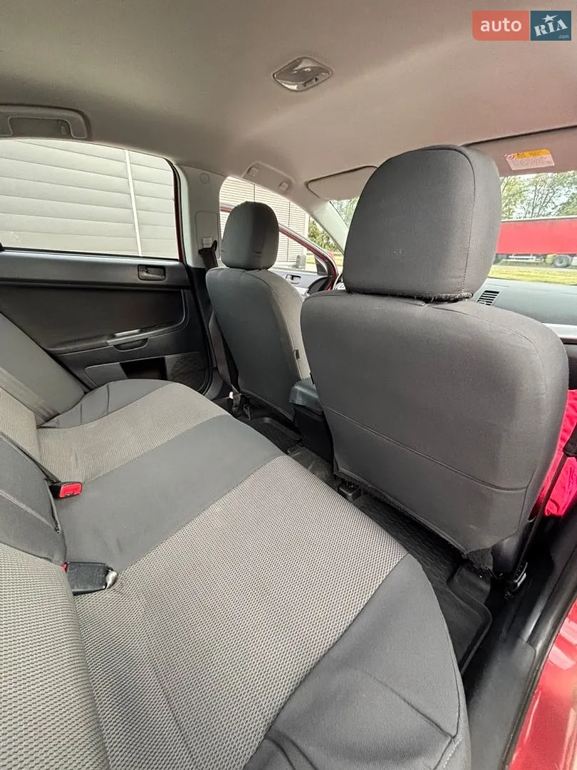 2011 Mitsubishi Lancer - мініатюра 14