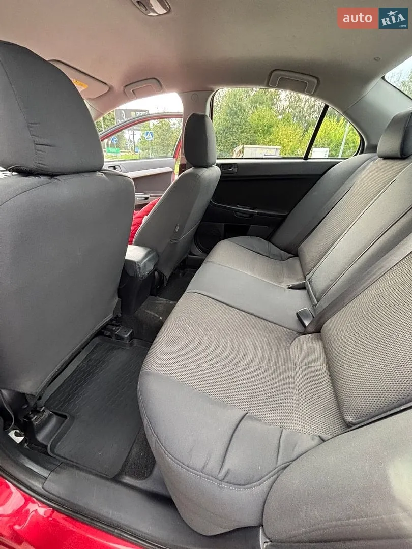 2011 Mitsubishi Lancer - мініатюра 13
