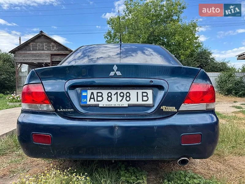 Mitsubishi Lancer