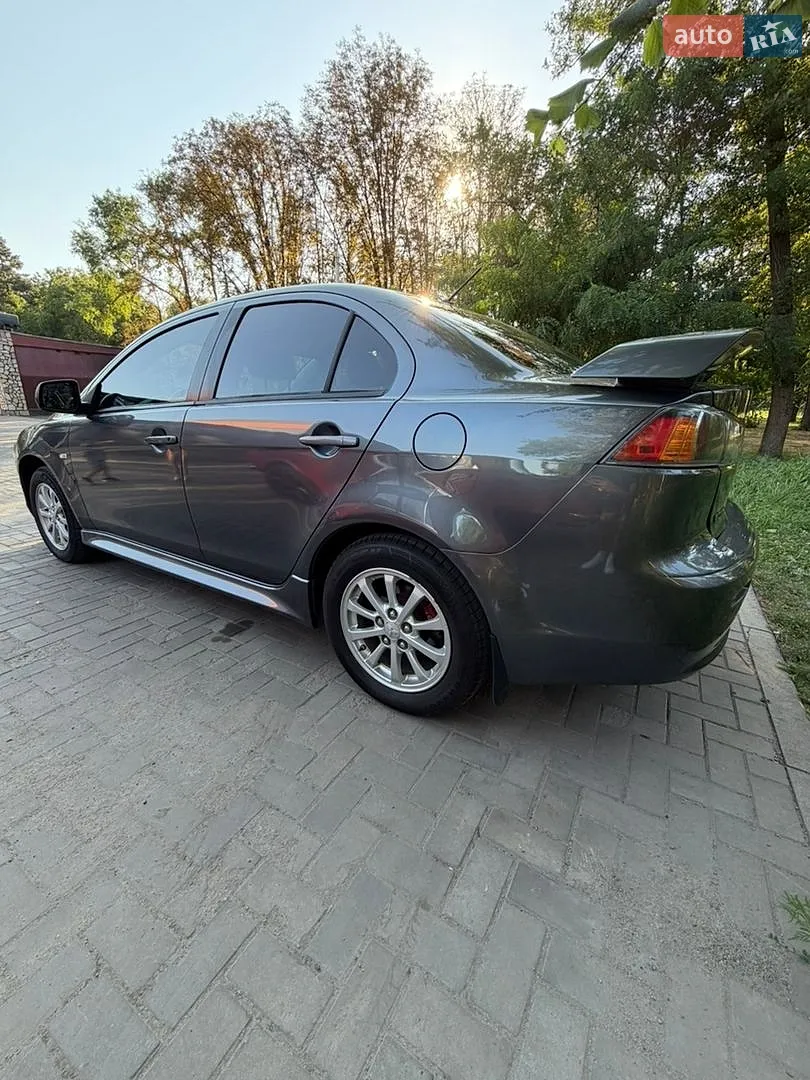 2011 Mitsubishi Lancer - мініатюра 5