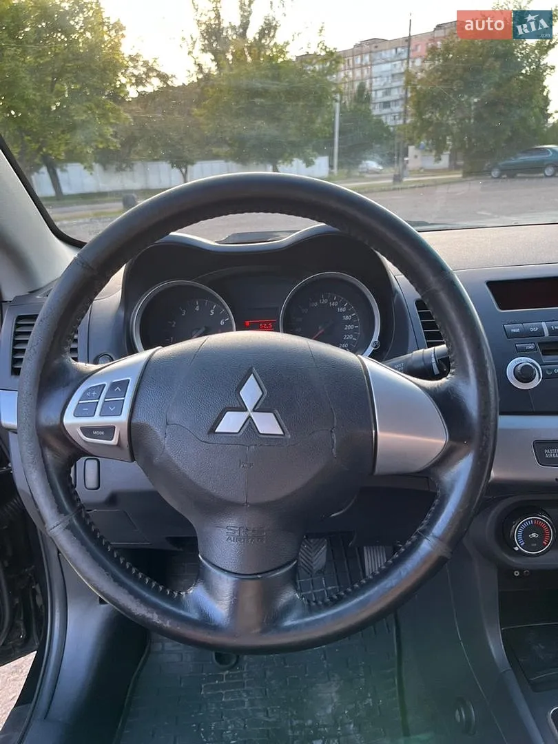 2011 Mitsubishi Lancer - мініатюра 6