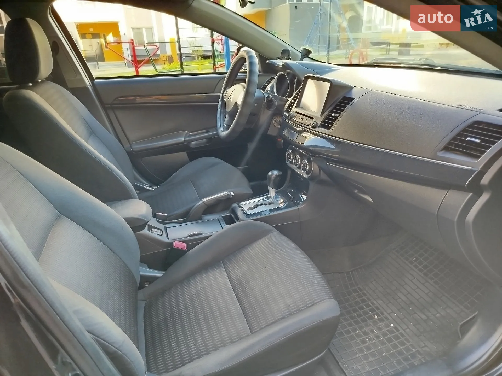 2012 Mitsubishi Lancer - мініатюра 11