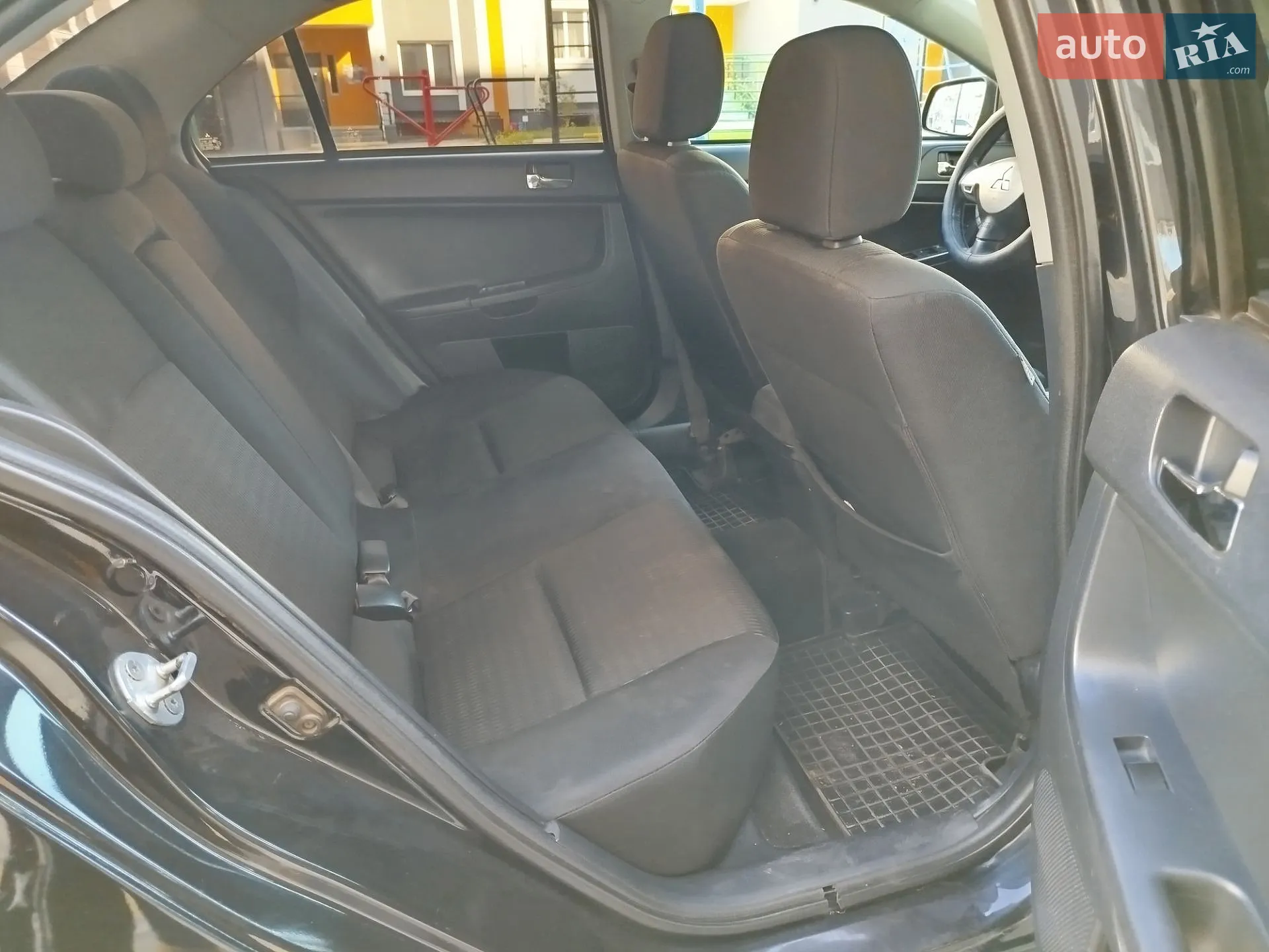 2012 Mitsubishi Lancer - мініатюра 12
