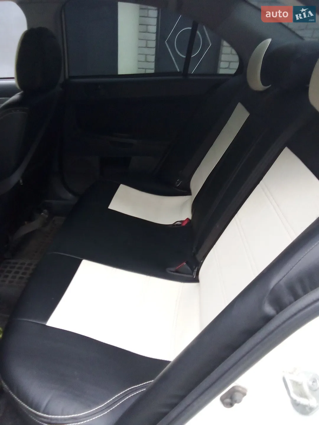 2011 Mitsubishi Lancer - мініатюра 6