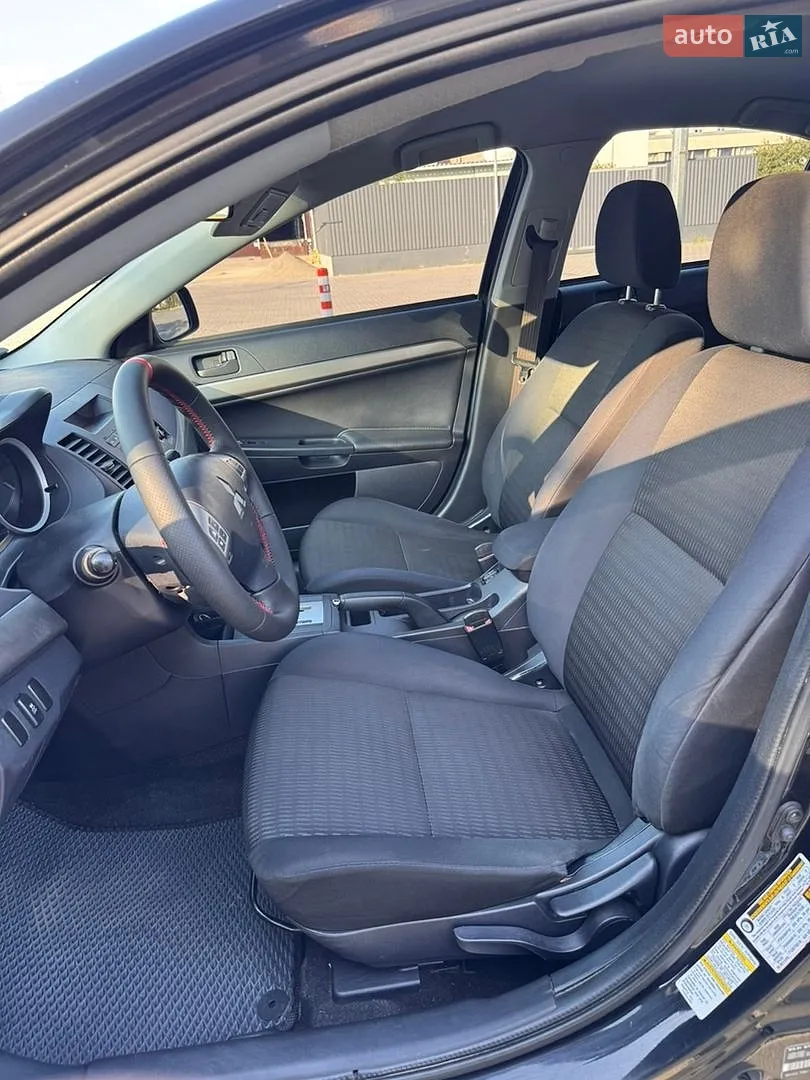 2013 Mitsubishi Lancer - мініатюра 10