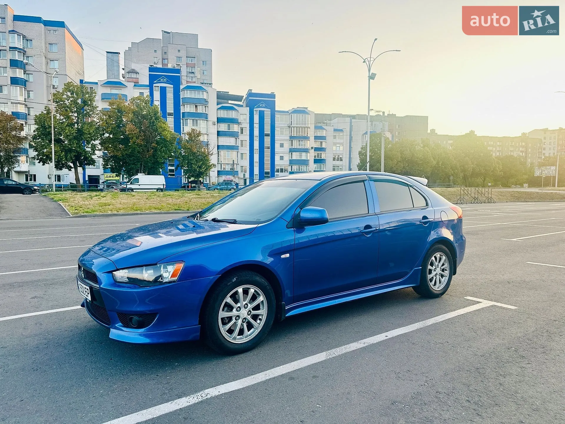 2010 Mitsubishi Lancer - мініатюра 3