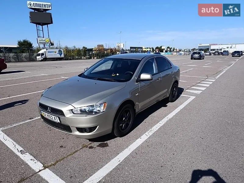 Mitsubishi Lancer