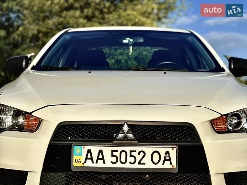 Mitsubishi Lancer