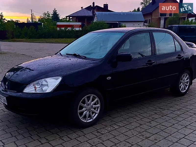 Mitsubishi Lancer