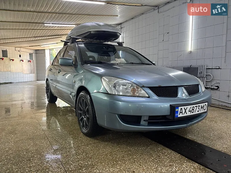 Mitsubishi Lancer