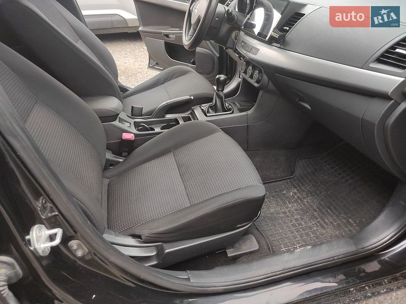 Седан Mitsubishi Lancer 2008 в Киеве