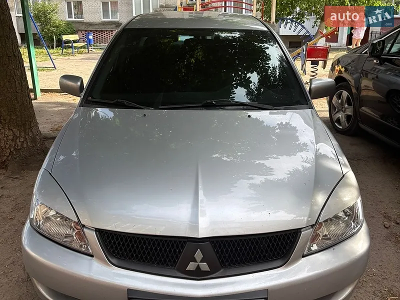 Mitsubishi Lancer