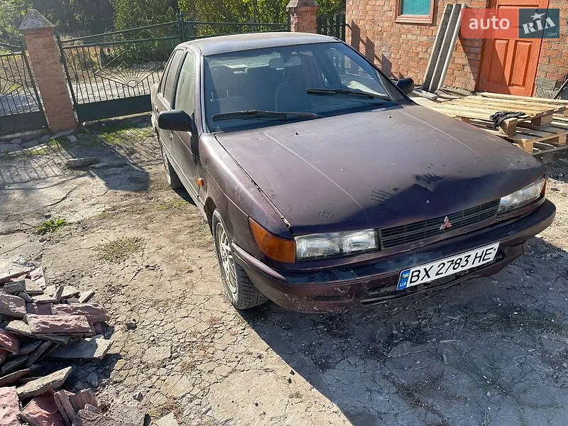 Mitsubishi Lancer 1990