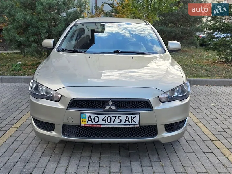 Mitsubishi Lancer