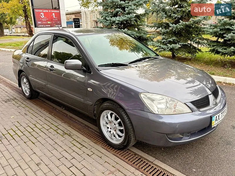 Mitsubishi Lancer