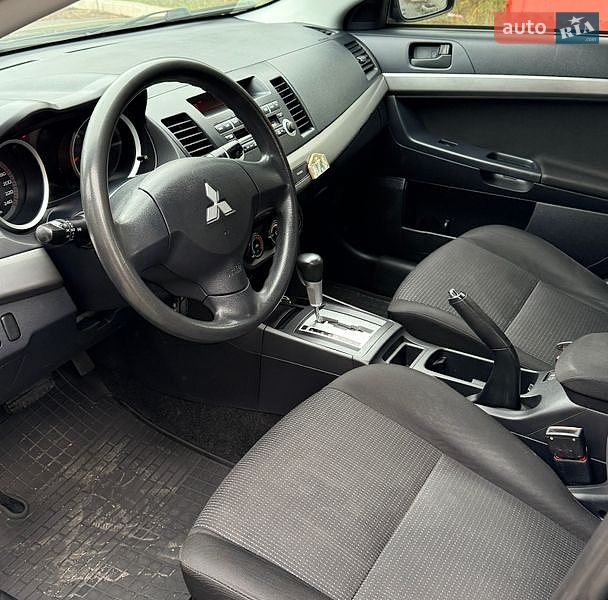 Седан Mitsubishi Lancer 2008 в Днепре
