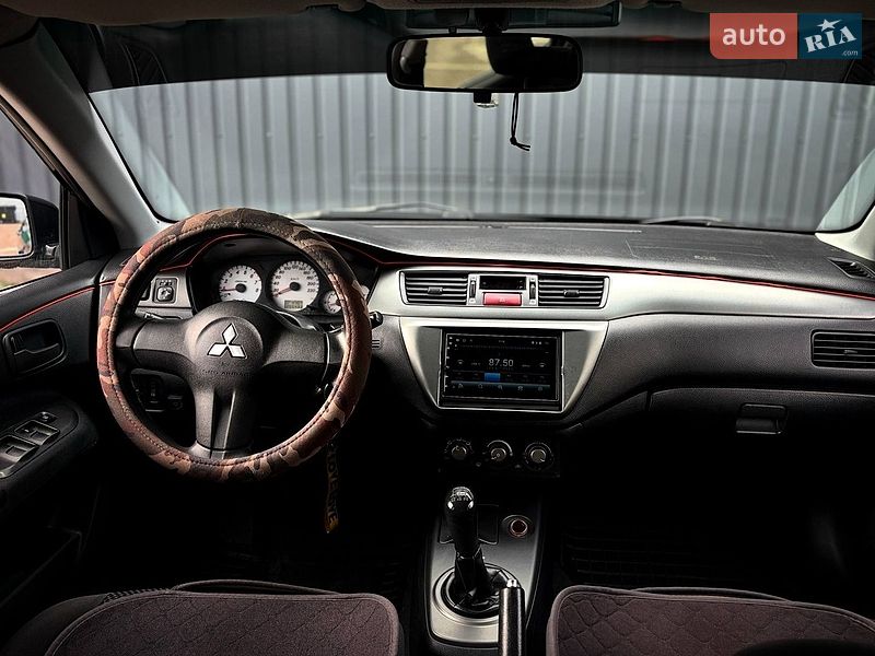 Седан Mitsubishi Lancer 2006 в Николаеве