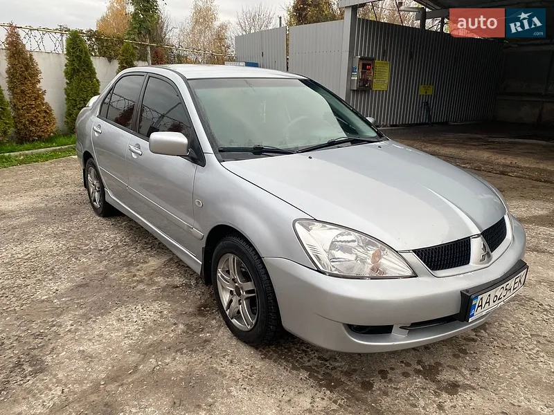 Mitsubishi Lancer