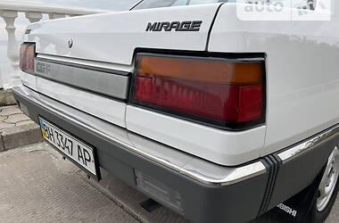 Седан Mitsubishi Mirage 1984 в Одесі
