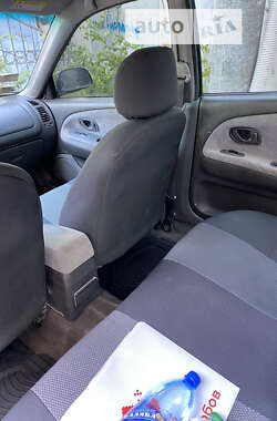 Седан Mitsubishi Mirage 2001 в 