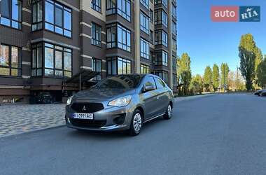 Седан Mitsubishi Mirage 2018 в Чернигове