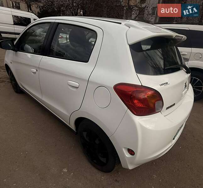 Хэтчбек Mitsubishi Mirage 2014 в Николаеве